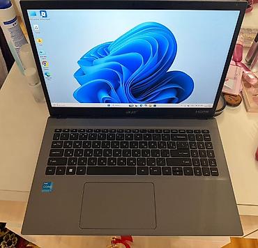 Acer noutbuk – 15.6" Full HD ekran, nazik çərçivə dizaynı. Klaviatura