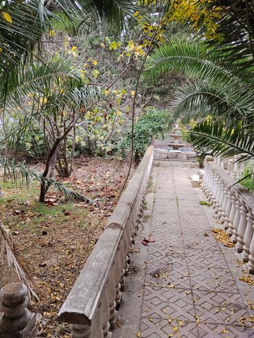 Həyət evləri və villaların satışı: 4 otaqlı, 400 kv. m, Kredit yoxdur, Orta təmir — 23