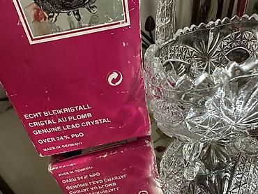 Наборы посуды: Винтажная хрустальная миниатюрная корзиночка с птичками, производство — 3