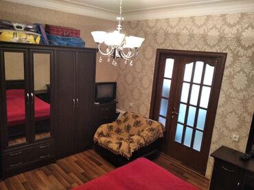 Yataq otağı dəstləri: İkinəfərlik çarpayı, Dolab — 25