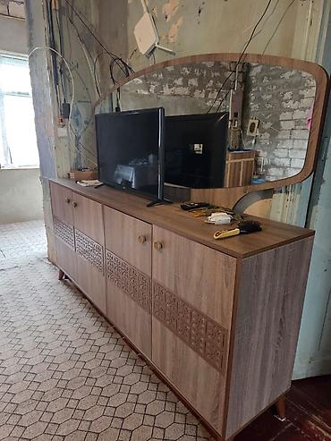 taxt 2 ci el: Aynalı taxta komod və TV stendi dəsti - Material: ağac fakturalı — 1