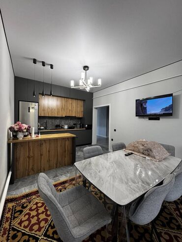срочный прадаютса дом карабалта: Дом, 160 м², 6 комнат, Агентство недвижимости, Евроремонт