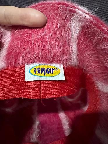 шарфы новые: Продаются шапки и шарфы новые и немного б/у. Все в идеальном — 4