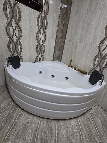 su slanq: Künc tipli hidromassajlı vanna (jacuzzi) - Forma: üçbucaq/künc — 2