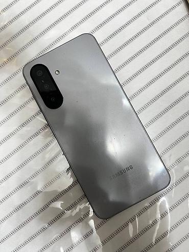 smart plus: Samsung Galaxy A17, Б/у, 128 ГБ, цвет - Серый, 2 SIM — 1