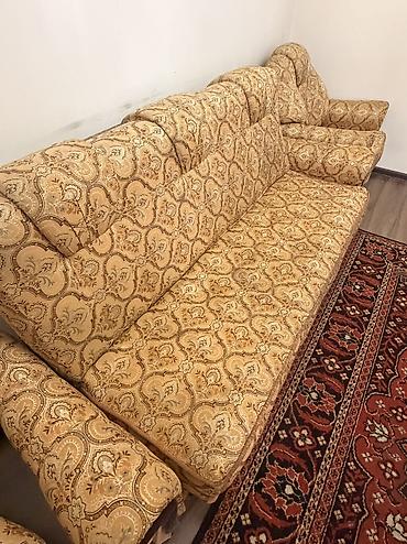 Прямые диваны: Прямой диван, Б/у — 1