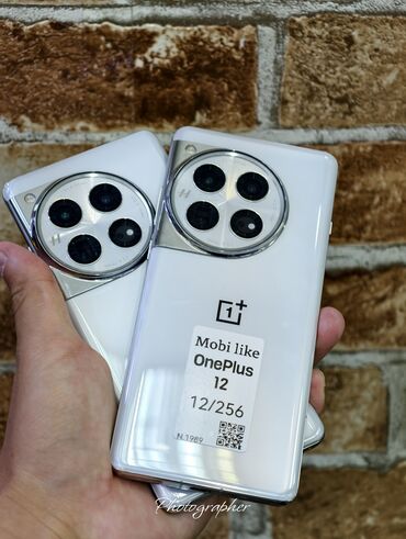 регистрация номера мегаком: OnePlus 12, Б/у, 256 ГБ, цвет - Белый, 2 SIM