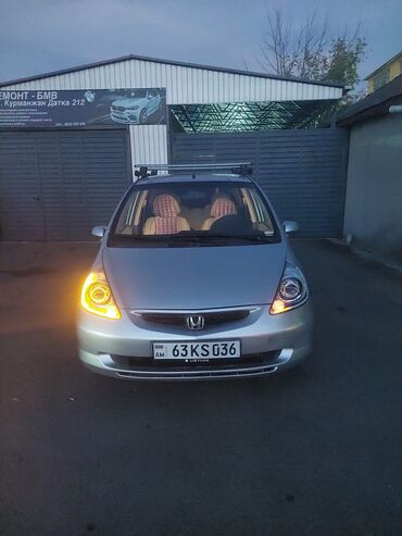 мустанг машина: Honda Jazz: 2004 г., 1.4 л, Механика, Бензин, Хэтчбэк