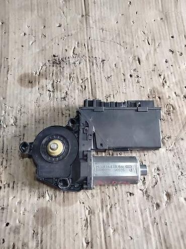 multimedia za audi a3: MOTORIC PODIZACA P.DESNI ZA AUDI A4 OD 2000. DO 2004. GOD. | Motoric — 1