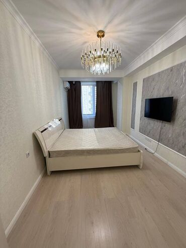 тоголок молдо фрунзе: 1 комната, 47 м², Элитка, 5 этаж, Евроремонт