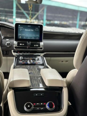 Lincoln: Lincoln Navigator: 2019 г., 3.5 л, Типтроник, Бензин, Внедорожник — 8