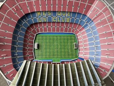 Игрушки: В наличии 3D пазл стадион клуба Барселона (Испания) - это очень