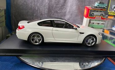 Avtomobil modelləri: Коллекционная модель BMW M6 F13M Coupe Alpine White 2012 Dealer — 12