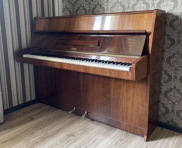 пианино yamaha: Продаю фортепиано «rosler» В хорошем состоянии, при хорошем звучании!
