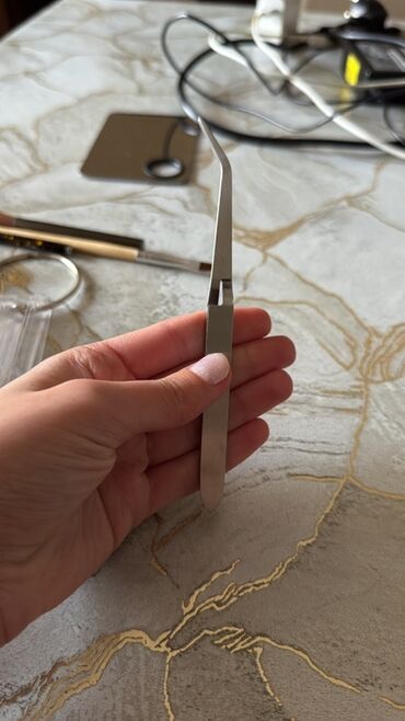 Manikür, pedikür aparatları: Manikür üçün avadanlıq dəsti tək tək də satılır hər biri Tərkib: - — 15