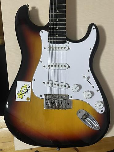 Elektro gitaralar: Elektrik gitara və kiçik kombo gücləndirici seti - Korpus — 2