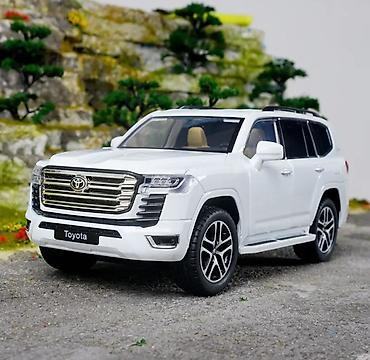 Модели автомобилей: Məhsul: Toyota Land Cruiser model avtomobil (ekspozisiya qutusu ilə) — 9