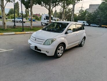 runx alex: Toyota ist: 2003 г., 1.5 л, Автомат, Бензин, Хетчбек
