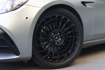 Дисктер: Куйма Дисктер R 19 AMG, Комплект, тешиктери - 5, Колдонулган