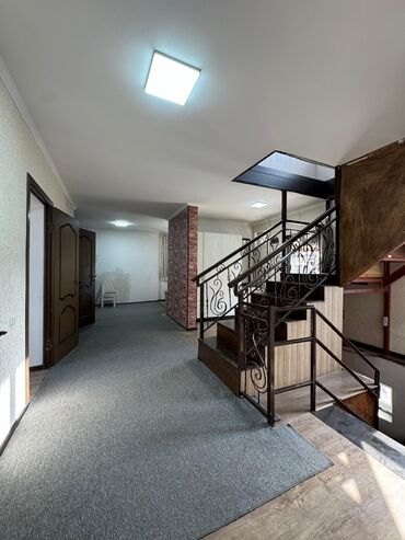 Продажа домов: Дом, 210 м², 5 комнат, Собственник, Старый ремонт — 10