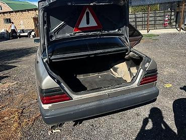 рул: Mercedes-Benz W124: 1989 г., 2.3 л, Автомат, Бензин, Седан — 3