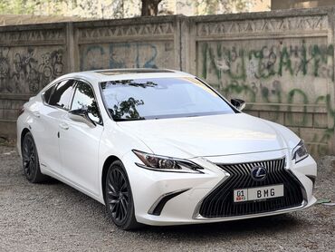 Lexus: Lexus ES: 2018 г., 2.5 л, Вариатор, Гибрид, Седан