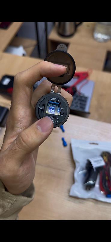 Другая автоэлектроника: Врезная розетка в авто USB разъемы в машину Разъемы для зарядки в авто at lalafo.kg — 7 Другая автоэлектроника: Врезная розетка в авто USB разъемы в машину Разъемы для зарядки в авто — 7