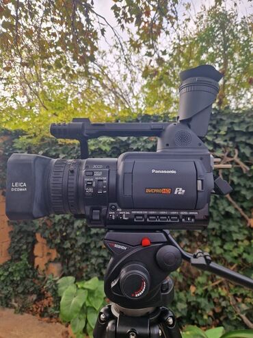 Videokameralar: Panasonic P2 DVCPRO HD peşəkar video kamera + Manfrotto 503HDV tripod — 3