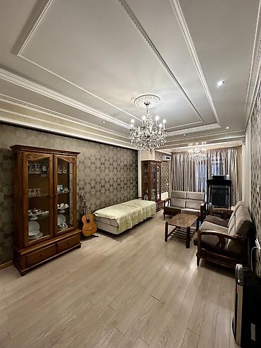 Продажа квартир: 3 комнаты, 120 м², 4 этаж — 3
