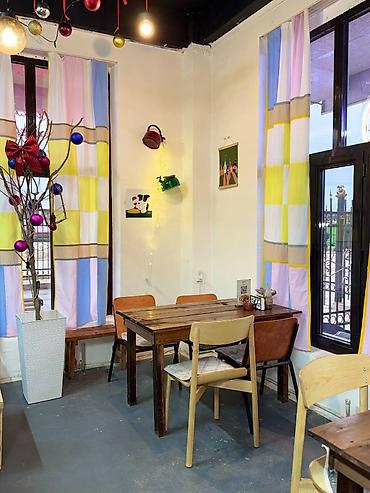 Аренда ресторанов и кафе: Продаётся полностью готовый и действующий бизнес - пиццерия со свежим — 2