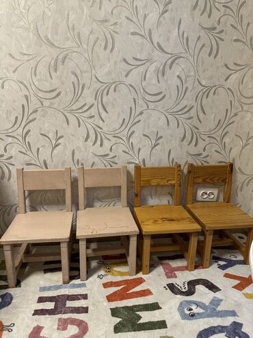 Другие стулья: Детские стулья. 4 шт. Деревянные б/у в хорошем состоянии. 2 шт
