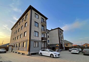 Продажа квартир: 3 комнаты, 71 м², Элитка, 3 этаж, Евроремонт