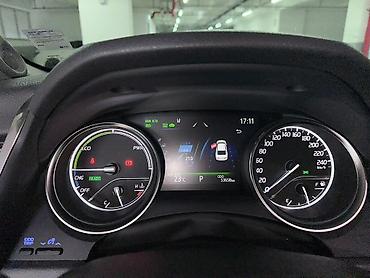 camry 55 exclusive: Toyota Camry: 2022 г., 2.5 л, Гибрид, Седан — 7