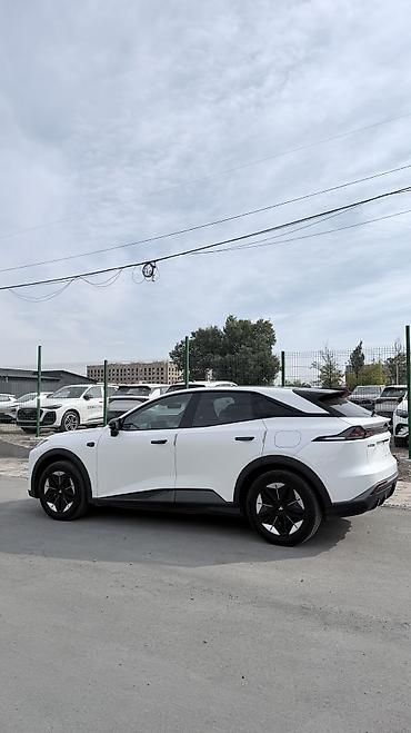 Changan: Changan : 2023 г., 1.5 л, Автомат, Электромобиль, Седан — 2