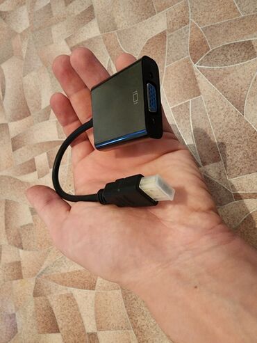 манитор на компьютер: Продаю переходник hdmi to VGA