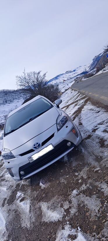 toyota korola: Toyota Prius: 1.8 l | 2013 il Hetçbek