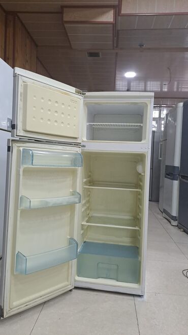 Soyuducular: İşlənmiş 2 qapılı Soyuducu Satılır