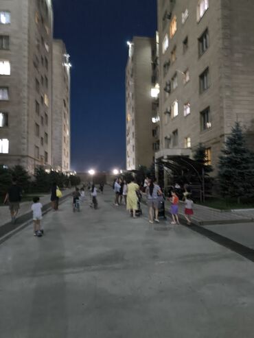 тоголок молдо фрунзе: 1 бөлмө, 50 кв. м, Элитка, 10 кабат, Евроремонт