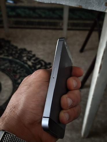 samsung 980: Lot: 3 ədəd mobil telefon - Samsung (ağ rəng, böyük ekranlı Galaxy — 8