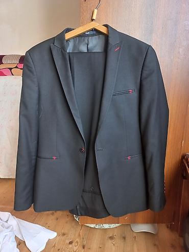 Agiboss kostyum dest 1-2 defe geyinilib ideal veziyetdeir olcu 42 kam lalafo.az -da Agiboss kostyum dest 1-2 defe geyinilib ideal veziyetdeir olcu 42 kam