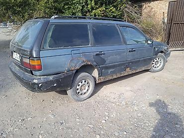 Унаа сатуу: Volkswagen Passat: 1989 г., 1.8 л, Кол менен иштөөчү, Бензин, Универсал — 3