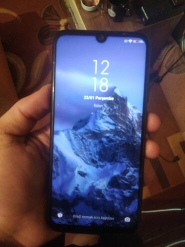 Xiaomi: Xiaomi Redmi 7, 32 GB, rəng - Qara, 
 Qırıq, Sensor, Barmaq izi