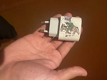 iphone adapter usb: Məhsul: Divar adapteri (USB şarj başlığı) Xüsusiyyətlər: - Avropa — 1