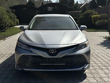 Toyota: Toyota Camry: 2018 г., 2.5 л, Автомат, Бензин, Седан — 2