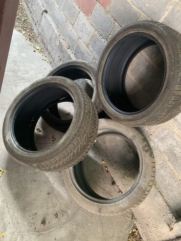 Шины: Шины 275 / 40 / R 21, Зима, Новый, Комплект