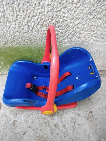 Autosedišta: Plasticno sedište za decu od rođenja do 13 kg ili 12 meseci (grupa na lalafo.rs — 2 Autosedišta: Plasticno sedište za decu od rođenja do 13 kg ili 12 meseci (grupa — 2