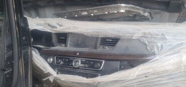 мониторы экономные: Щиток приборов Mercedes-Benz