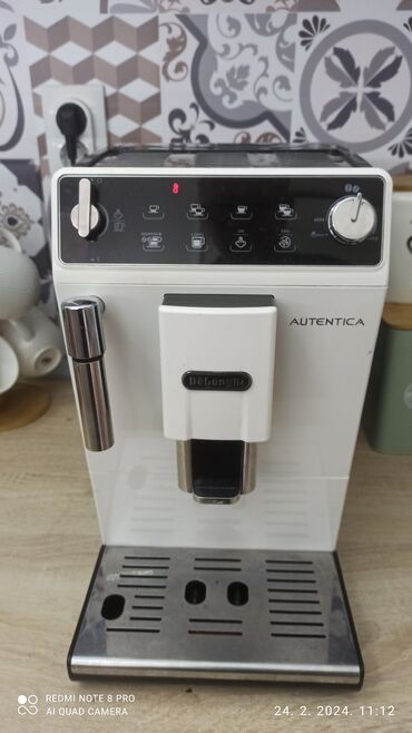 esarpa viskoza bela kafa boja: Delonghi Autentica Ispravan jako dobar  kafe aparat, pravi vrhunsku