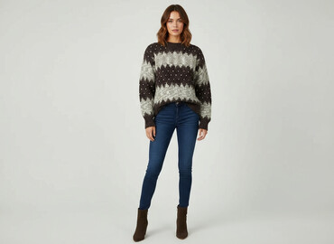 stradiwarius swetry: Sweter damski, rozmiar S