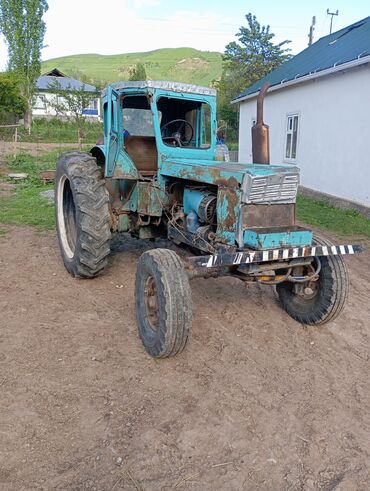трактор бишкек: Кара кулжада трактор журот дазатр